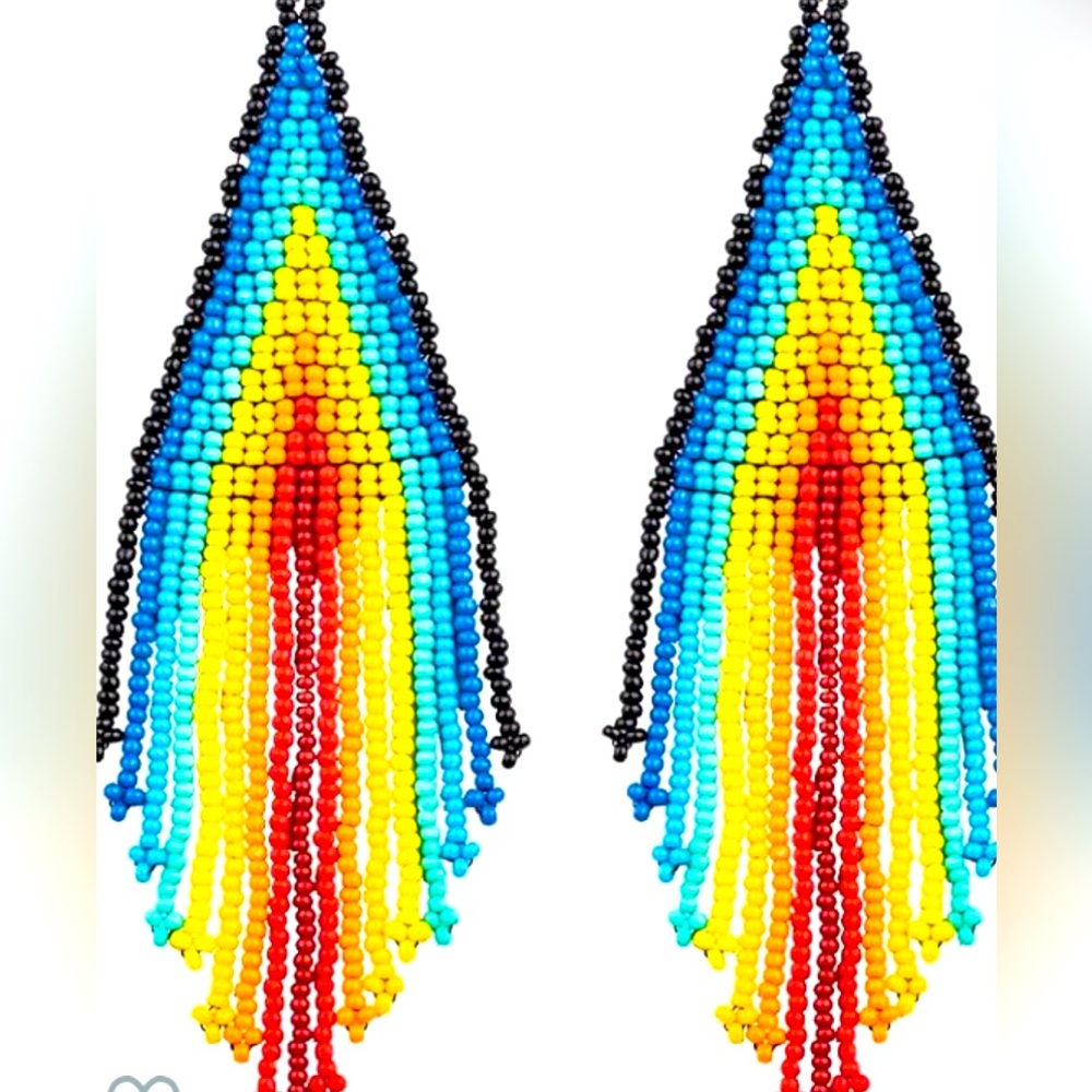 Beautiful beaded dangle earrings! Rainbow color great for party’s and festivals!